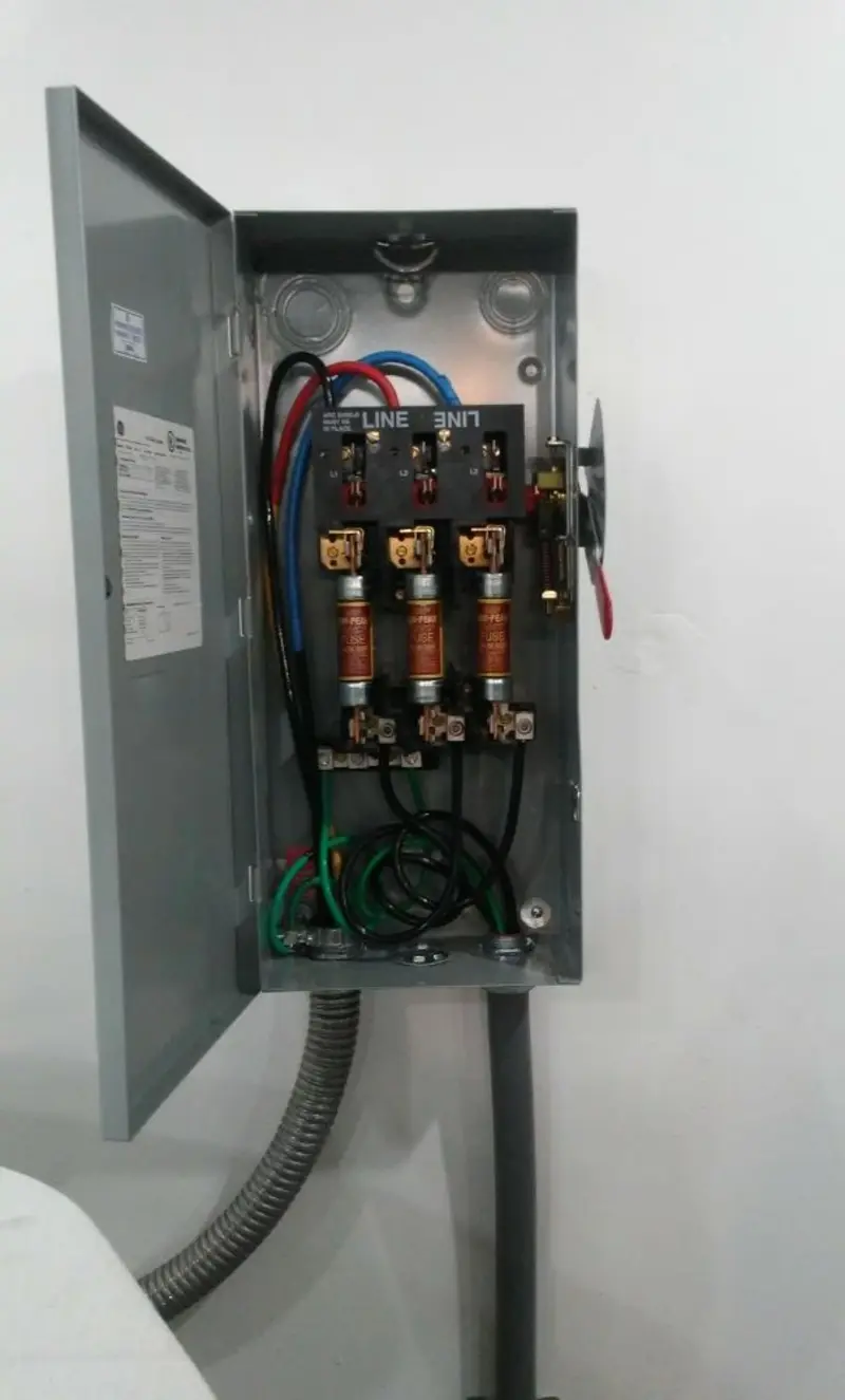 Three-phase disconnect switch installed for Smoke Detector Installation in Ho-Ho-Kus